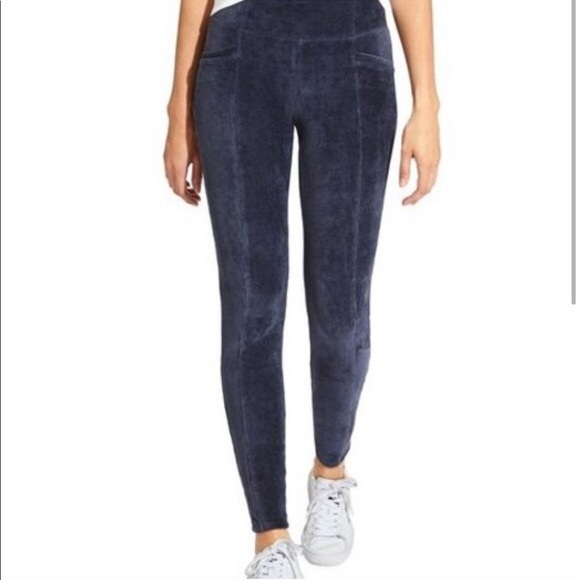 Athleta Pants - NWOT athleta black velvet/corduroy feeling legging